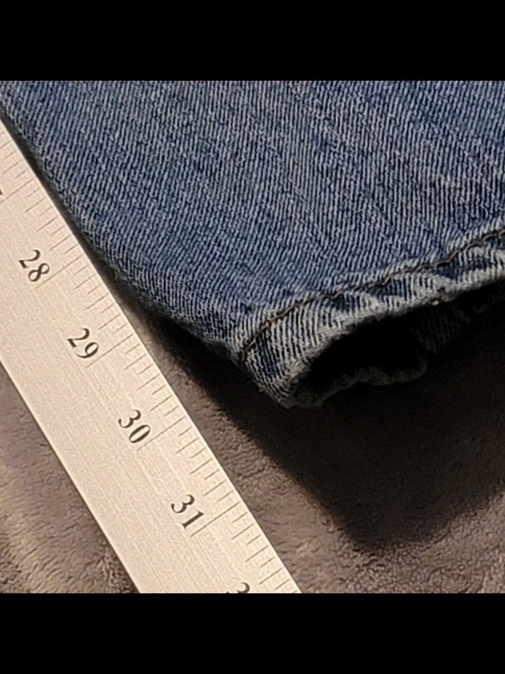Levi's 505 Jeans Mens 36x34 Light Blue Straight Leg Medium Wash Jeans